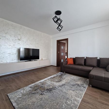 Downtown Apartment Râmnicu Vâlcea Exterior foto